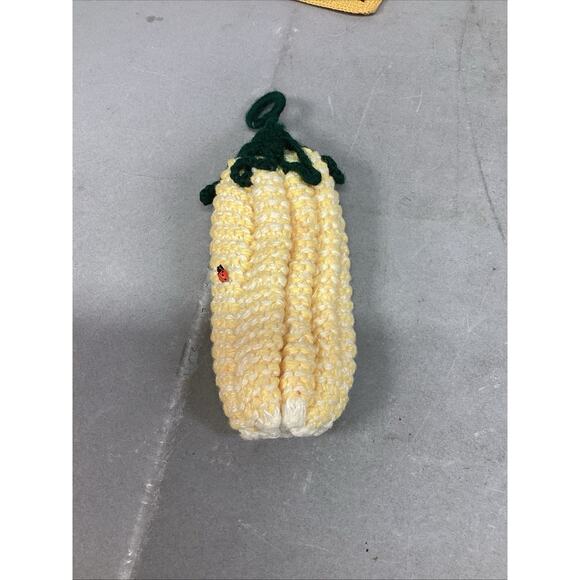 Set Of 7 Handmade Vintage - 5 Crochet Pot Holders, & A Corn And Chicken Figure - Picture 12 of 16